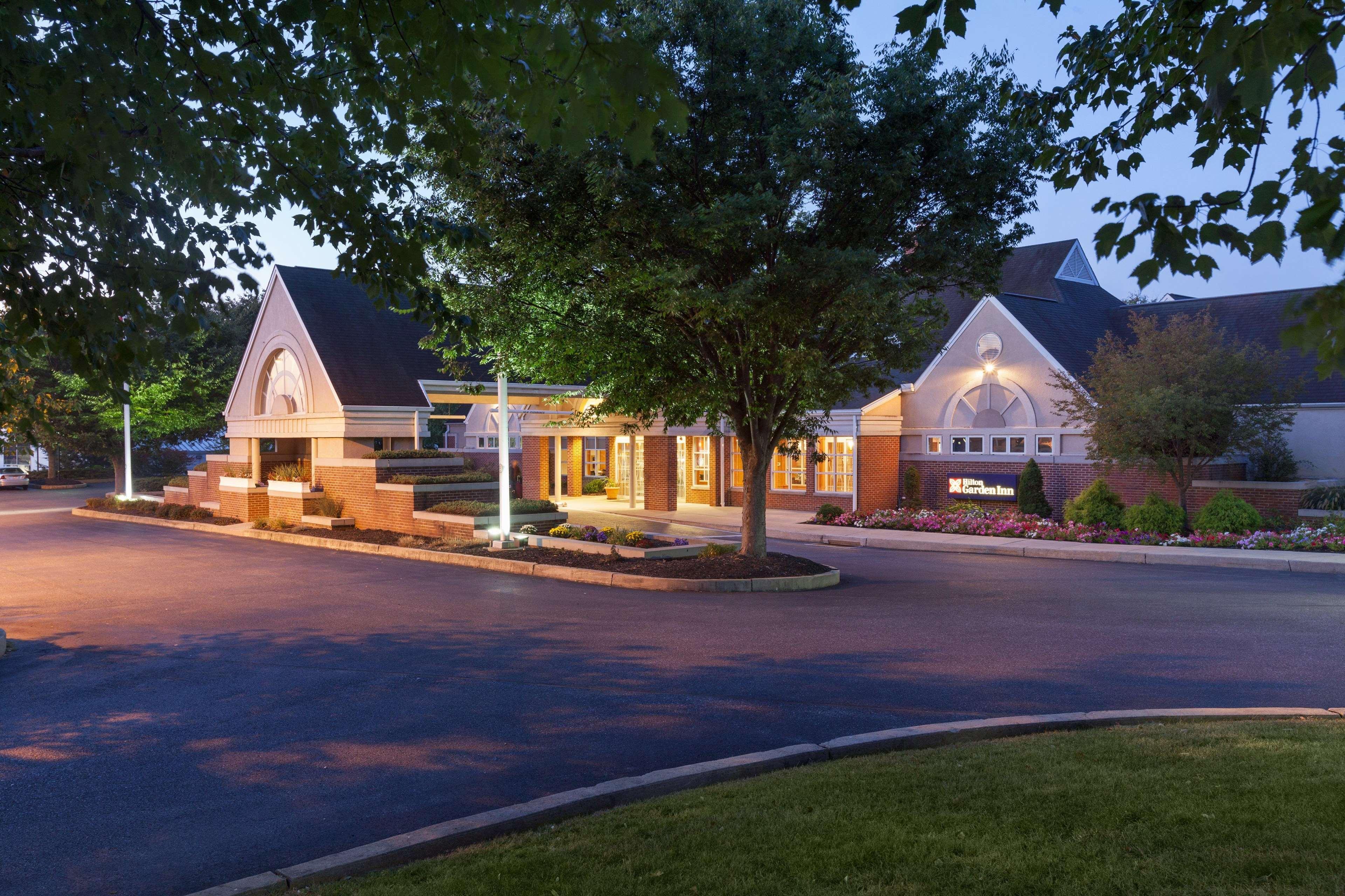 Hilton Garden Inn Lancaster Exterior photo